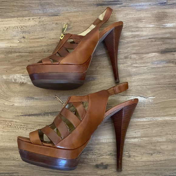 Michael Michael Kors Zipper Front Sandal sz 8 - Picture 3 of 4